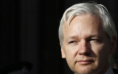 Suecia pedirá a Ecuador que le deje interrogar a Assange