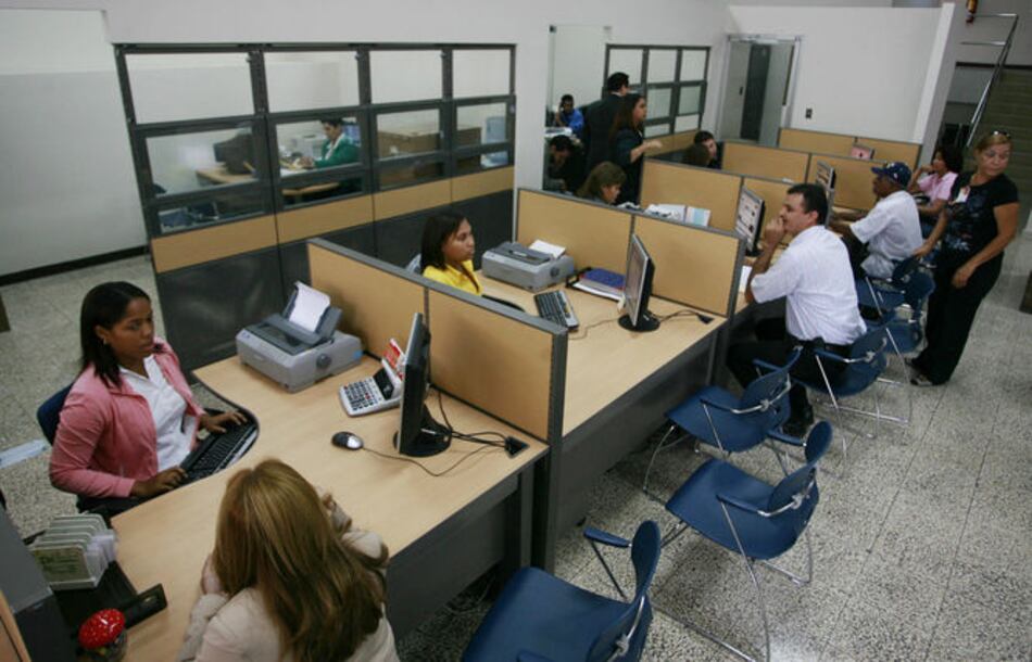 Gobierno ordena cerrar oficinas públicas a partir del mediodía del Jueves Santo