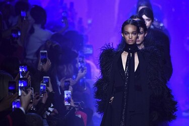 La pasarela parisina, un terreno para el amor