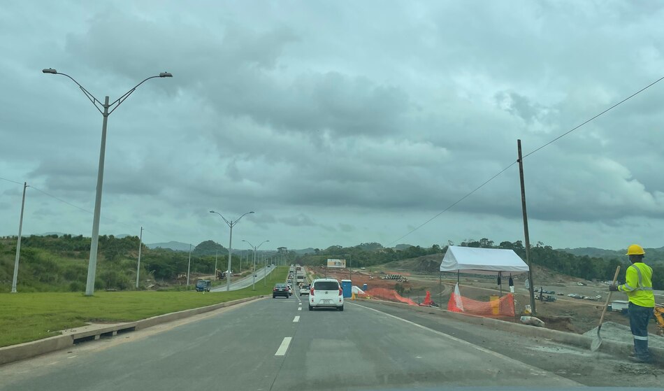 Habilitan de manera parcial los cuatro carriles de la vía Pedregal-Gonzalillo