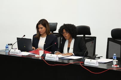 Primer debate de reformas electorales: Vamos propone mantener la CNRE