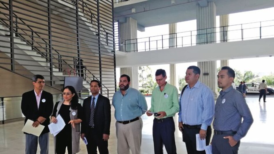 Independientes tienen más quejas del proceso de recolección de firmas