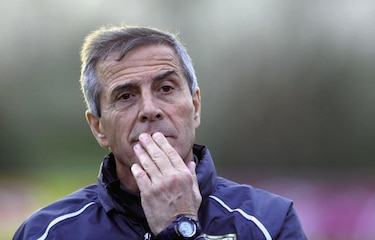 Tabarez renunciará a puesto en FIFA por sanción a Suárez