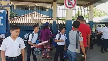 Desalojan escuela en Chitré tras afectaciones por químico