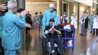 Sobreviviente de Covid-19 recibe factura de un millón de dólares del hospital donde lo atendieron