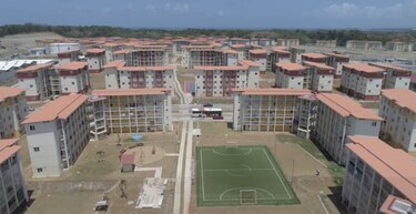 Varela entrega 510 apartamentos en proyecto Altos de Los Lagos en Colón