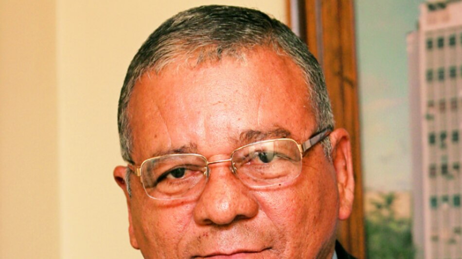 KNOCKOUT: El político es político, no es Teresa de Calcuta