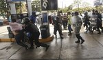 Nicaragua: Policía detiene a más de 100 manifestantes; nuncio apostólico gestiona liberaciones