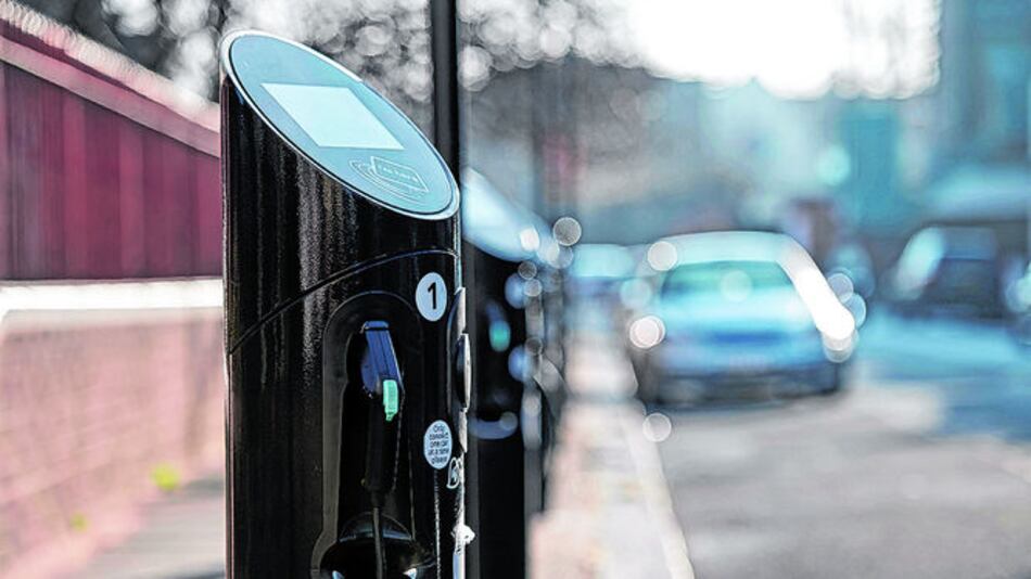 Taxis negros ecológicos recorrerán calles de Oslo