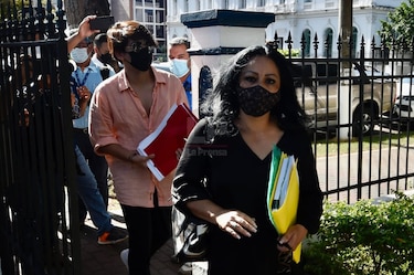 Nuevas denuncias en litigio por lingotes de oro entre la diputada Zulay Rodríguez y antiguos clientes