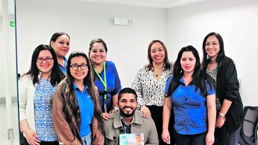 Comprometidos con la educación, Capital Bank