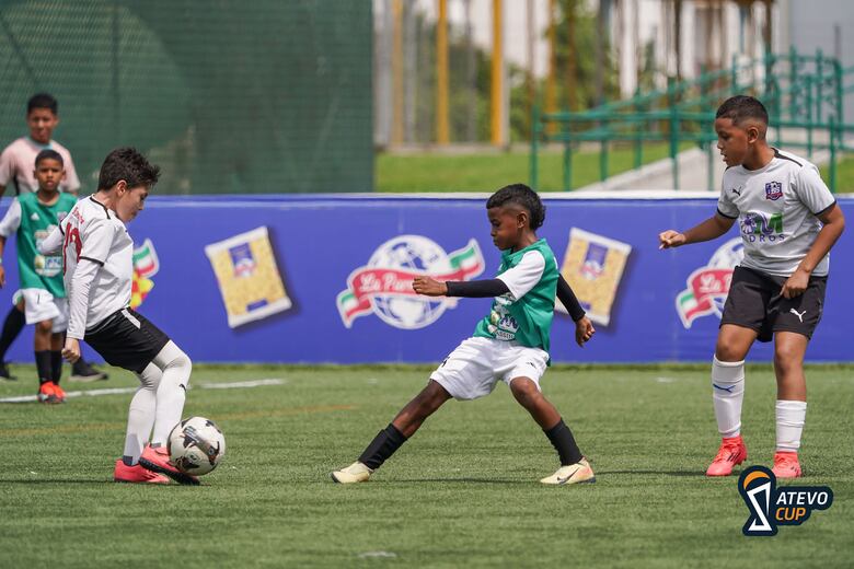 Goles y grandes actuaciones marcan la segunda y tercera fecha de la Atevo Cup