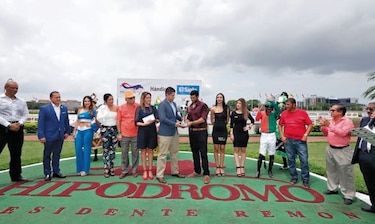 Círculo de ganadores  en el hipódromo Presidente Remón