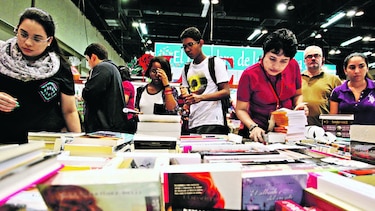 Más público participa de la cita anual con las letras