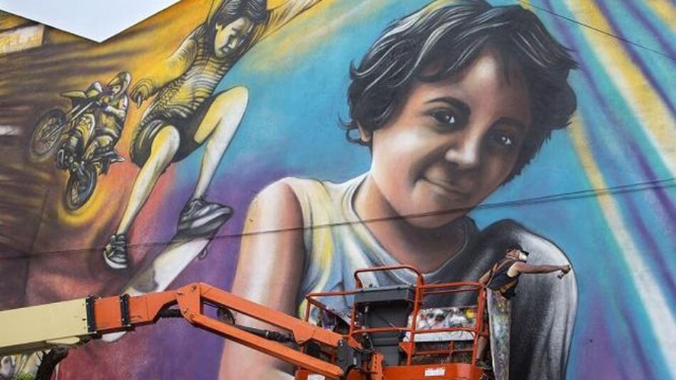 El mural más grande del mundo se pinta en Buenos Aires