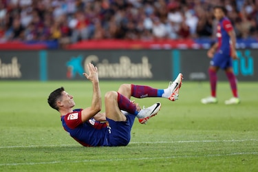 Lewandowski sufre un esguince en el tobillo izquierdo y será baja ante el Granada
