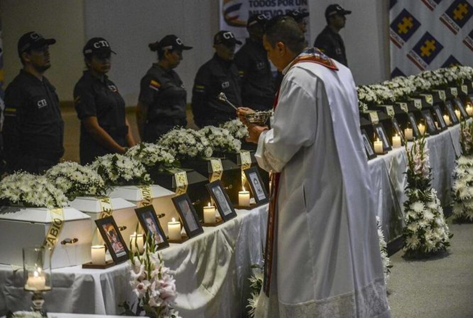 Entregan 21 restos de desaparecidos en conflicto en Colombia