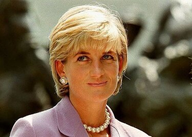 Una semana de duelo que hizo tambalear la monarquía