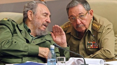 Fidel y Raúl Castro, dos hermanos complementarios