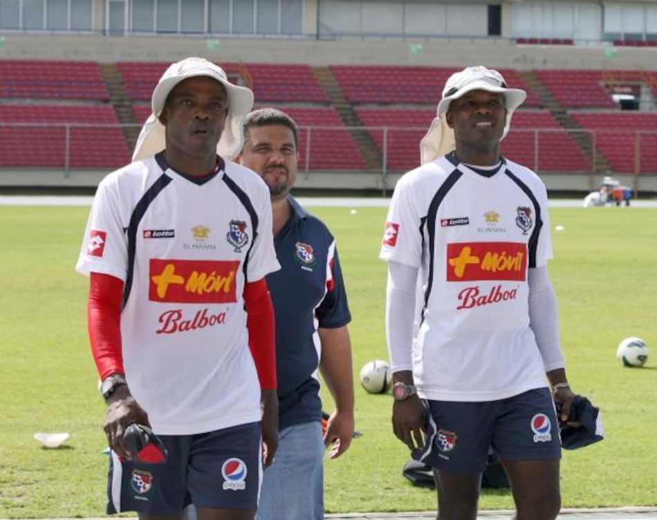 Fallece padre de los hermanos Dely Valdés