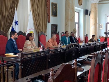 Consejo Municipal de Panamá aprueba entregar 25 mil dólares a cada junta comunal para enfrentar efectos del coronavirus