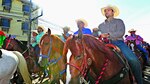Domingo de vaqueros y políticos