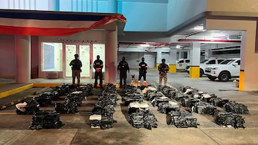 Incautan 1,162 paquetes de presunta droga en un puerto de Colón