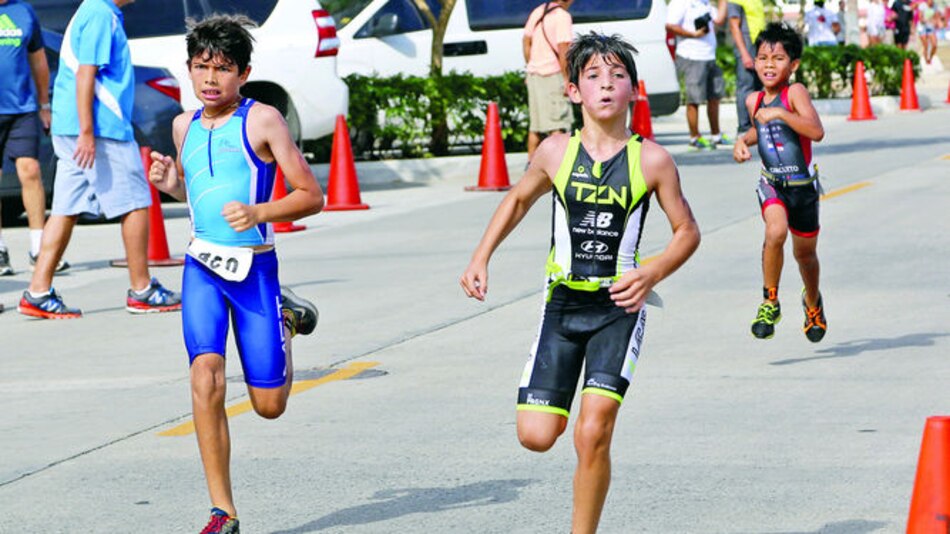 Minitriatletas vieron acción