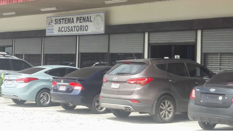 Suspenden audiencia en el caso del exgobernador Richard Fifer