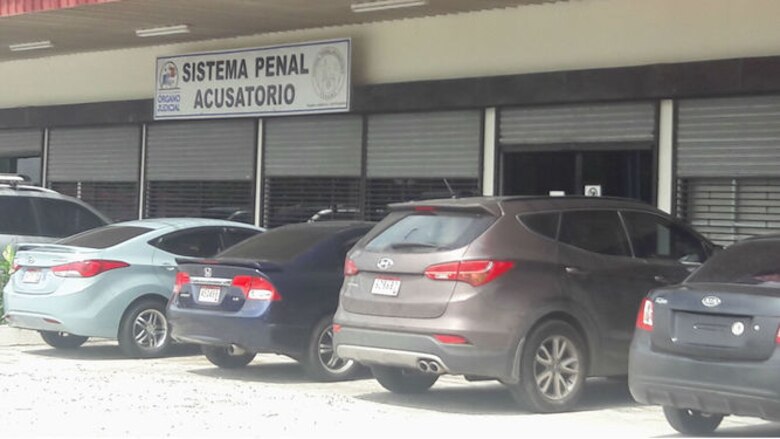 Suspenden audiencia en el caso del exgobernador Richard Fifer