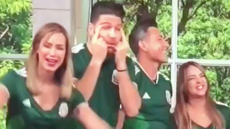 Telemundo suspende actores y presentadores por gesto