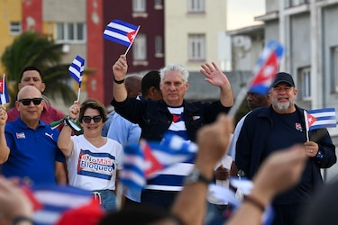 Cuba recibe a un grupo militares heridos durante los ataques de Estados Unidos a Venezuela