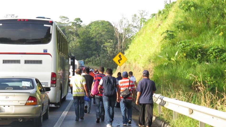 Familias de la comunidad de Quebrada Bonita reclaman agua potable