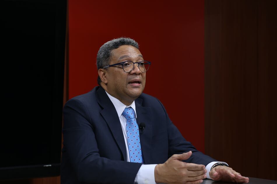 Dino Mon revela que CSS y MEF buscan alternativas para el pago de pensiones en febrero