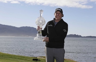 Phil Mickelson gana el torneo de la PGA de Pebble Beach