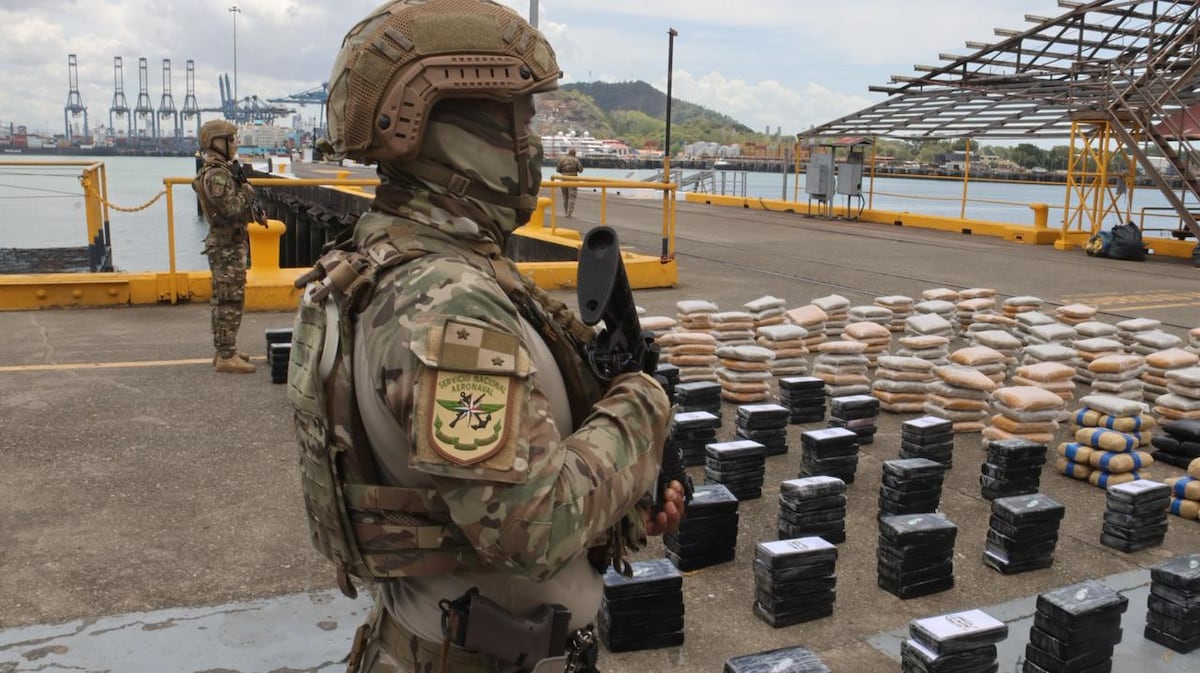 Decomisan 650 paquetes de droga en el archipiélago de Las Perlas; detienen a tres personas