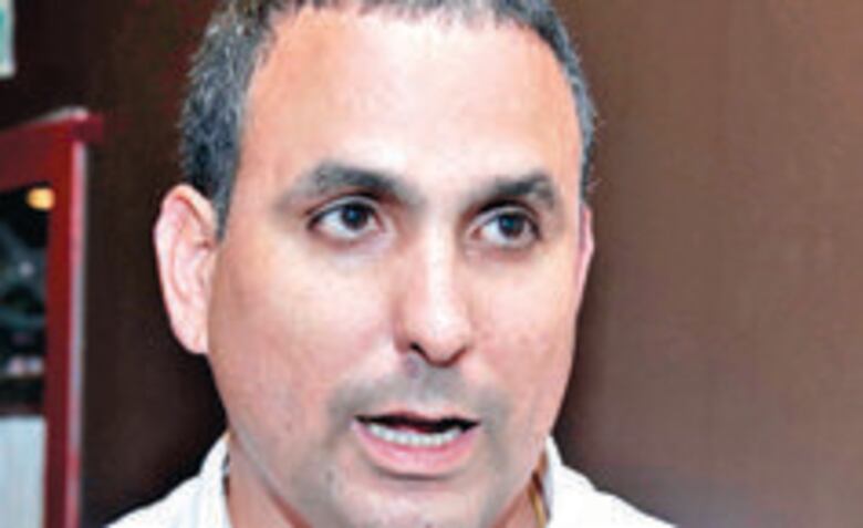 Obras en calle Uruguay, atrasadas