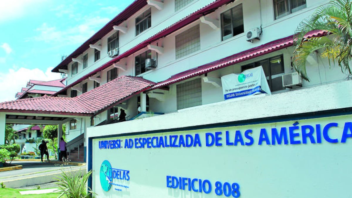 El 18 de noviembre de 1997, con la promulgación de la Ley 40, se crea la Udelas, como la cuarta universidad oficial del país.