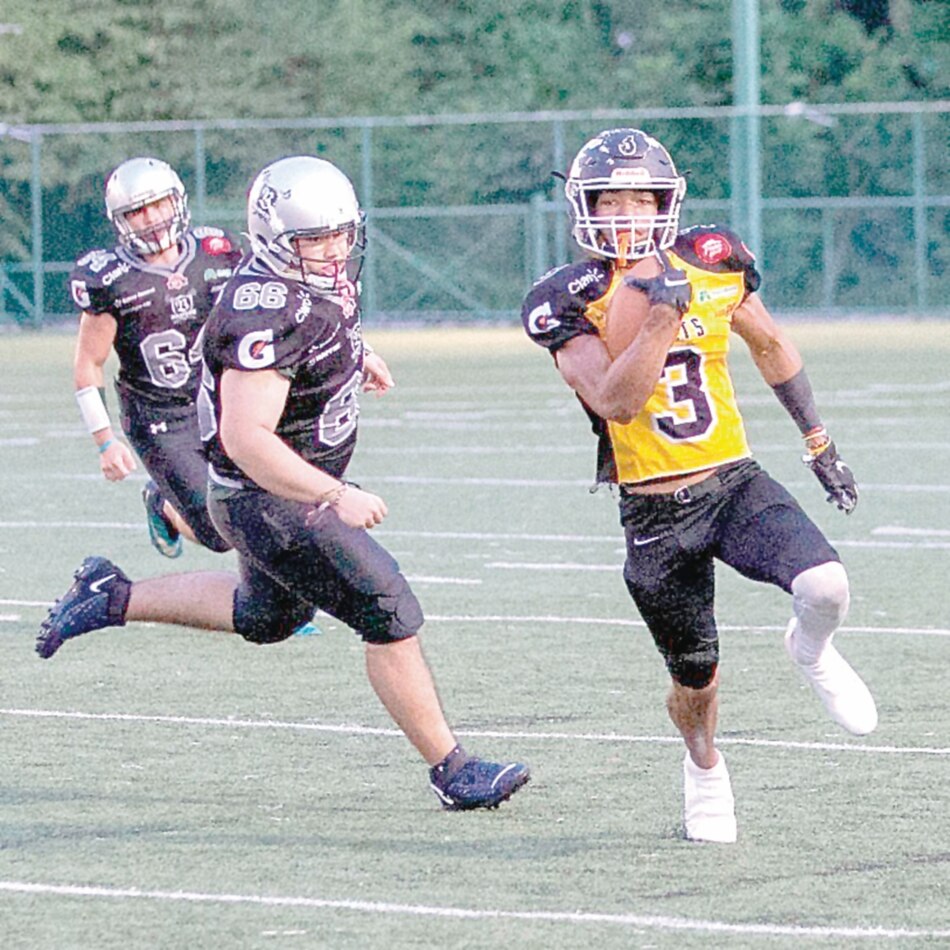 La emoción está al tope en la Kiwanis Football League, que busca semifinalistas