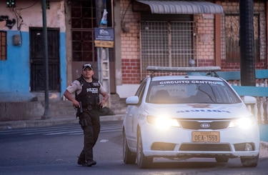 28 detenidos en Ecuador tras ola de ataques violentos