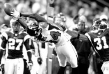 Vikingos vencen a los Falcons