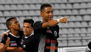 El panameño Gabriel Torres anota en triunfo del Zamora