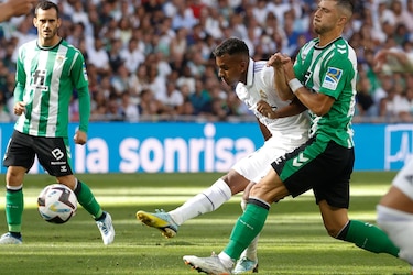 Vinícius y Rodrygo mantienen al Real Madrid como líder