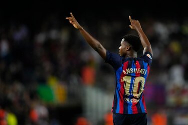 El Barcelona vence con un doblete de Lewandowski y un gol de Ansu Fati