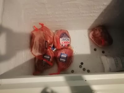 Naviferias: sorprenden a un hombre en Chepo presuntamente revendiendo las bolsas navideñas