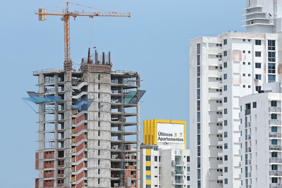 Deuda superaría el 53% del PIB este año