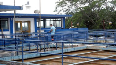 Turbiedad del río La Villa afecta producción de agua en Chitré