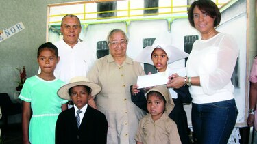 Amarilo, comprometido con la niñez de Malambo