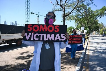 Médicos hondureños denuncian que están muriendo ante mal manejo de la pandemia por el gobierno