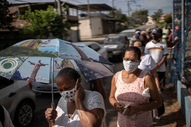 Río de Janeiro deja de exigir la mascarilla en sitios cerrados